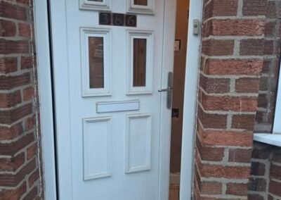 door lock fix in leicester by secure locksmiths